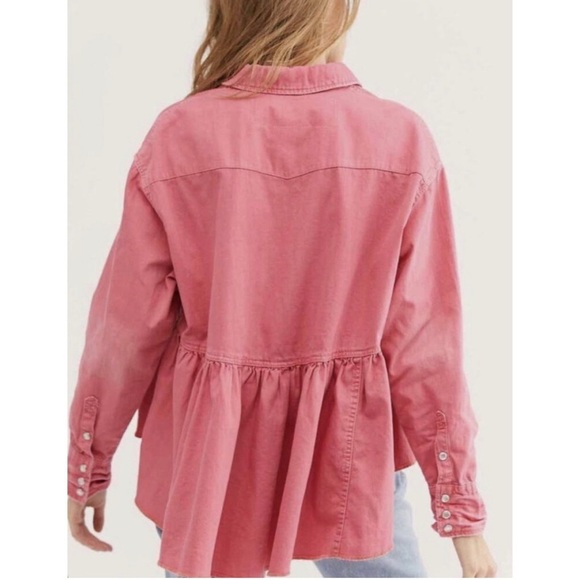 FREE PEOPLE Dylan Button-Up Babydoll Chambray Shirt Jacket - Picture 2 of 10